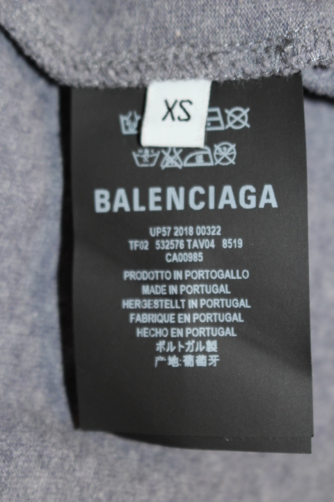 Balenciaga バレンシアガ Tシャツ メンズxs グレー コットン Tf02 Tav04 8519 18年 0 の購入なら 質 の大黒屋 公式