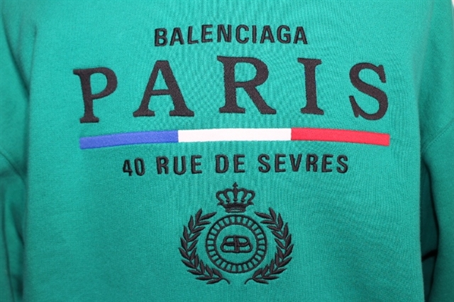 BALENCIAGA バレンシアガ プルオーバーパーカー メンズS BALENCIAGA バレンシアガ プルオーバーパーカー メンズS