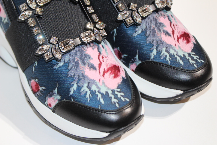 Roger Vivier ストラスバックル スニーカー ブラック36（23㎝） スニーカー | Roger Vivier