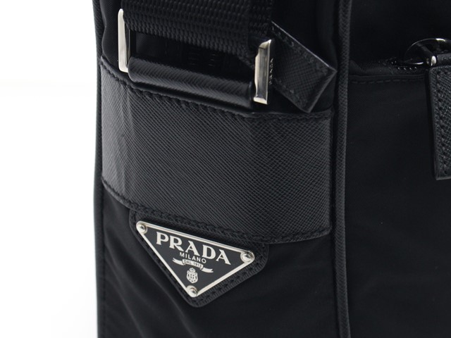 PRADA プラダ ショルダーバッグ ブラック ネロ ナイロン