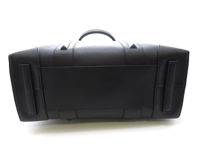 ク*ラ様 定価税込11万2350円 GIVENCHY ジバンシー 黒 レザーハン 楽天市場】【10%OFF】 ジバンシー ショルダーバッグ ポケット