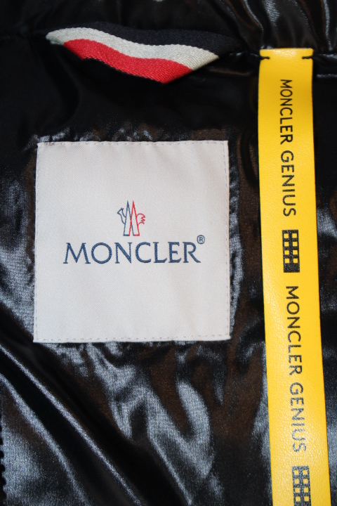 モンクレール Moncler Awake Ny ダウンベスト ダウンベスト | abcfc.com.br