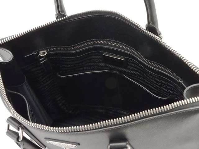 PRADA ﾌﾟﾗﾀﾞ ｻﾌｨｱｰﾉﾄｰﾄﾊﾞｯｸﾞ ﾌﾞﾗｯｸ ｶｰﾌ 【205】 の購入なら「質