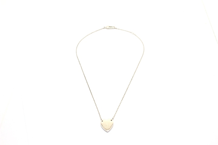 GUCCI グッチ ハート ネックレス シルバー 【460】 の購入なら GUCCI グッチ ハート ネックレス シルバー 【460】 の購入なら