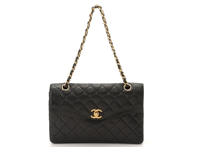 CHANEL シャネル トレンディCCマトラッセチェーウォレット