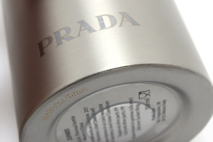 PRADA プラダ ステンレススティールウォーターボトル 500ml PRADA プラダ ステンレススティールウォーターボトル 500ml