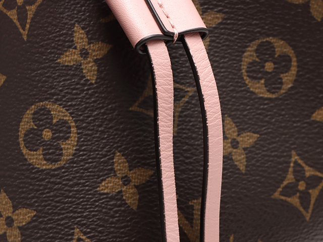 LOUIS VUITTON ルイ・ヴィトン ネオノエ ショルダーバッグ LOUIS VUITTON ルイ・ヴィトン ネオノエ ショルダーバッグ