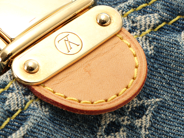 LOUIS VUITTON ルイ ヴィトン ミニ プリーティ ショルダーバッグ LOUIS VUITTON ルイ ヴィトン ミニ プリーティ ショルダーバッグ