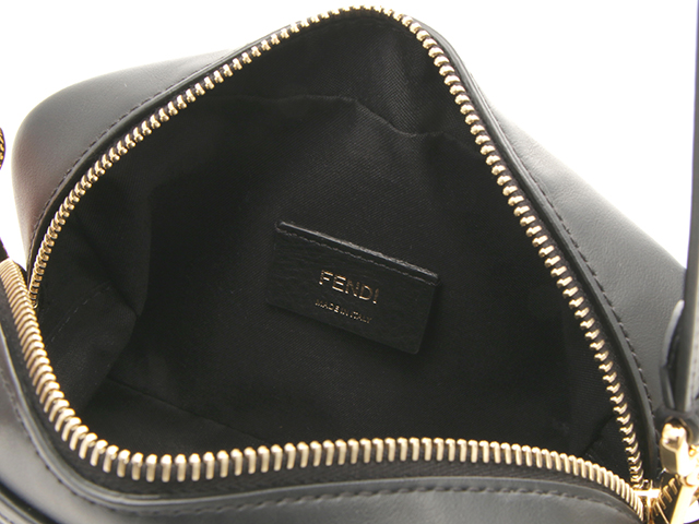 FENDI フェンディ ズッカエンボス ミニキャムショルダー