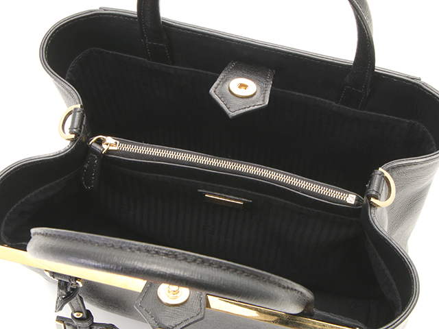 FENDI フェンディー プチトゥージュール 2WAYショルダー