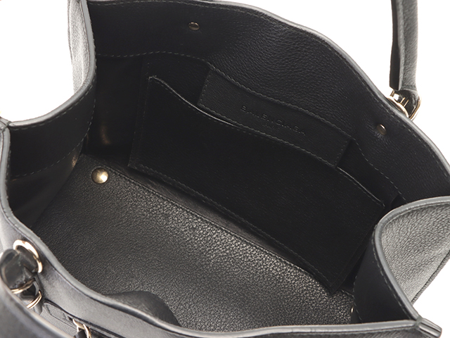 BALENCIAGA バレンシアガ ミニペーパー A4 ブラック レザー BALENCIAGA バレンシアガ ミニペーパー A4 ブラック レザー