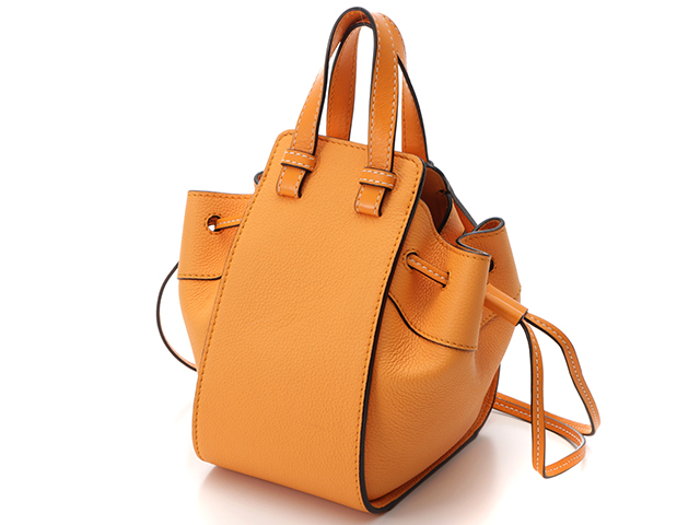 ⭐︎新品⭐︎LOEWE ロエベ　レザー　ショルダーバッグストラップ　オレンジ オレンジ系 LOEWE(ロエベ) ショルダーバッグ(メンズ) - 海外通販