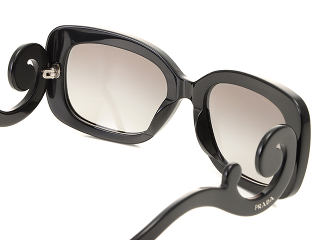 PRADA ブラック サングラス 美品⭐️出品延長!即完売!大特価!! PRADA プラダ サングラス ブラック プラスチック【472】SS の