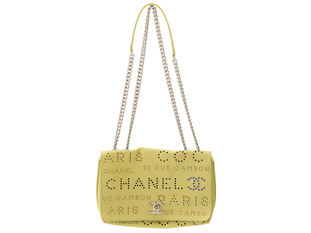 CHANEL シャネル パンチング ショルダーバッグ イエローグリーン