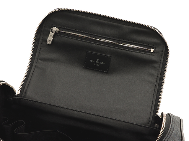 ①LOUIS VUITTON トワレポーチ ダミエ グラフィット セカンドバッグ ルイ・ヴィトン(LOUIS VUITTON)ルイ・ヴィトン トワレポーチ