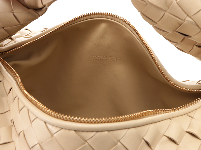 Bottega Veneta ボッテガ・ヴェネタ イントレチャート ティーン