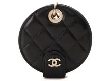 CHANEL シャネル 小物 マトラッセ ネームタグ バッグチャーム ブラック ラムスキン シルバー金具 2148103457876 【200】  の購入なら「質」の大黒屋（公式）