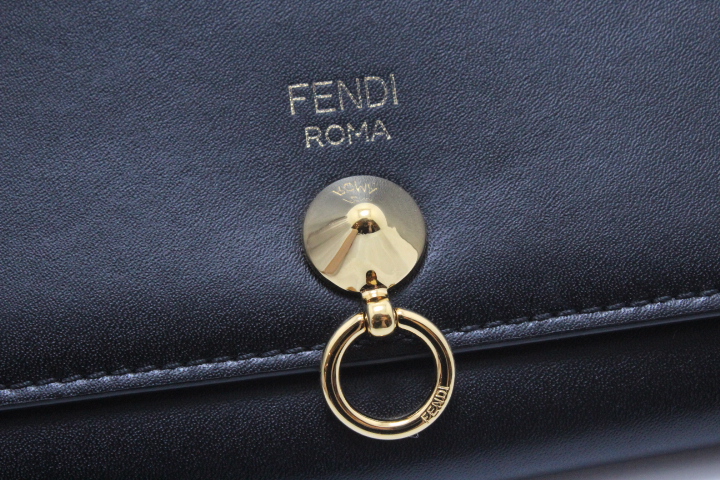 FENDI フェンディ バイザウェイ コンチネンタルウォレット 8M0251