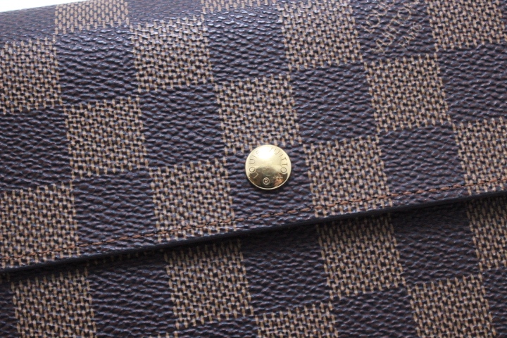 LOUIS VUITTON ルイヴィトン ポルトトレゾール・エテュイパピエ
