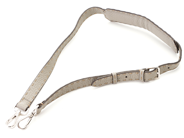 お値下げ⭐️正規品 美品 フェンディ セレリア ネックストラップ