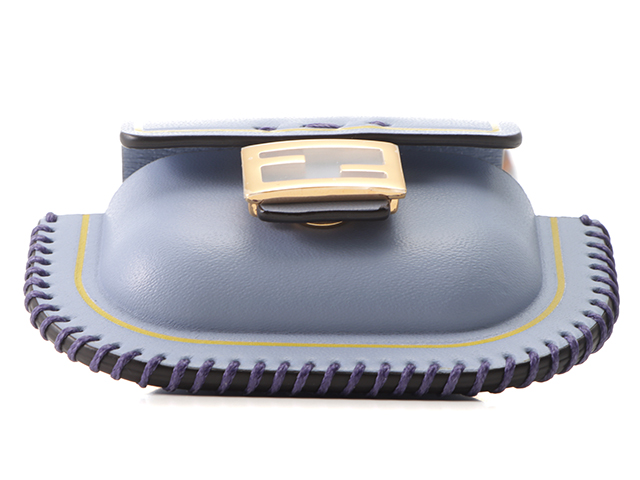 FENDI フェンディ バゲットバッグ AirPodsホルダー 7AR946 FENDI フェンディ バゲットバッグ AirPodsホルダー 7AR946