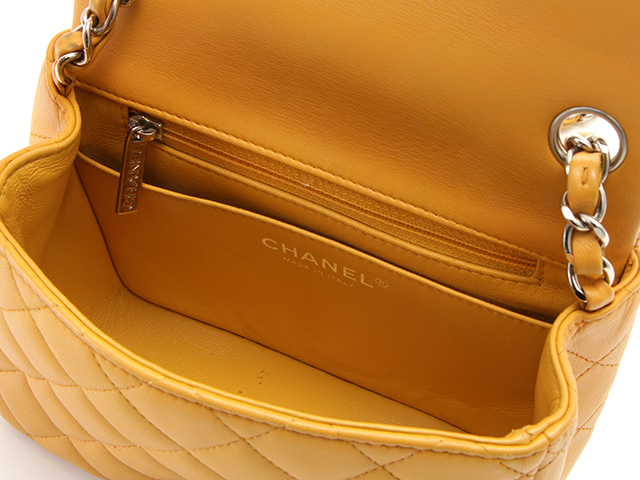 CHANEL シャネル ミニマトラッセ チェーンショルダー イエロー CHANEL シャネル ミニマトラッセ チェーンショルダー イエロー