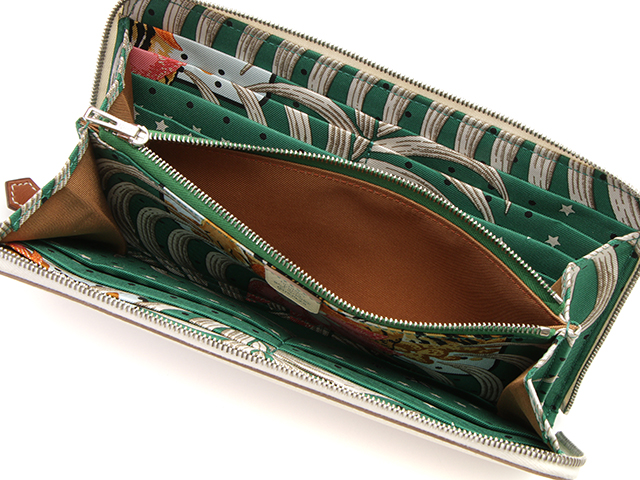 HERMES エルメス アザップロング シルクイン 王者の虎 クレ SV HERMES エルメス アザップロング シルクイン 王者の虎 クレ SV