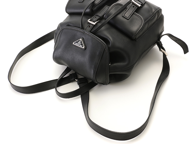 美品 PRADA プラダ リュックB2811L レザー ブラック　男女兼用 スモール Re-Nylon xブラッシュドレザー バックパック (PRADA