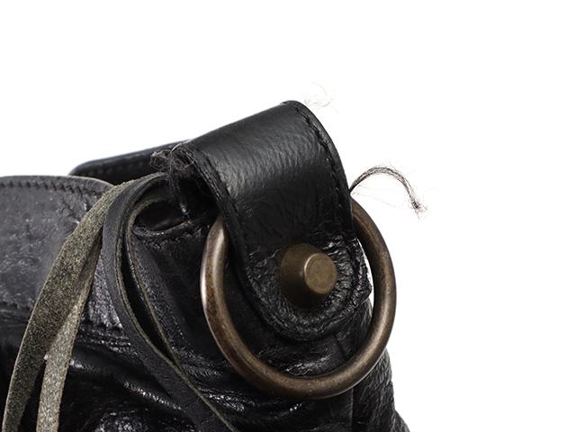 BALENCIAGA バレンシアガ ザ・ファースト カーフ ブラック【460
