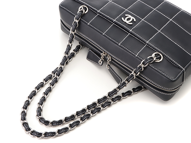 CHANEL シャネル チョコバーワイルドステッチココマークチェーン CHANEL シャネル チョコバーワイルドステッチココマークチェーン