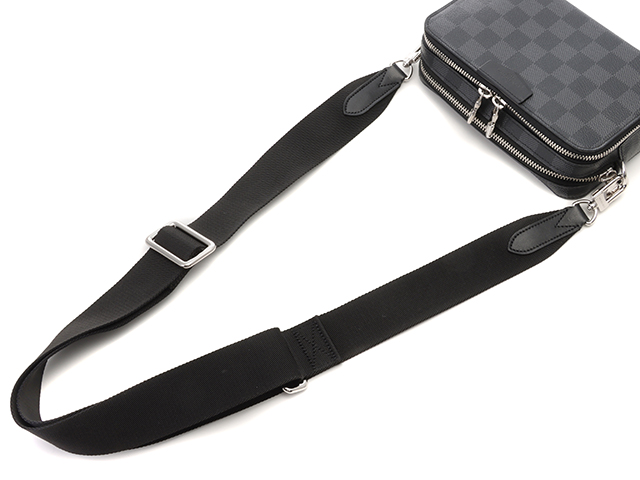 LOUIS VUITTON ルイ・ヴィトン アルファ・ウェアラブル