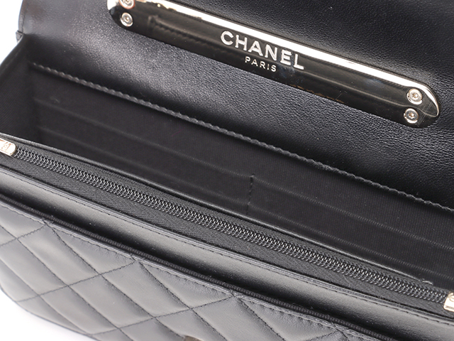 CHANEL シャネル チェーンウォレット マトラッセ ココマーク CHANEL シャネル チェーンウォレット マトラッセ ココマーク