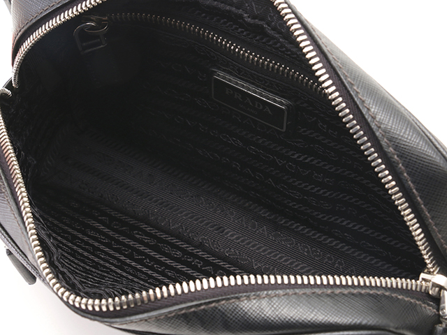 PRADA プラダ ボディバッグ ブラック サフィアーノレザー 2VL012