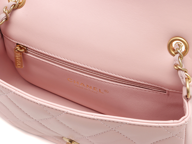 CHANEL シャネル ショルダーバッグ ミニマトラッセ ハートチャーム