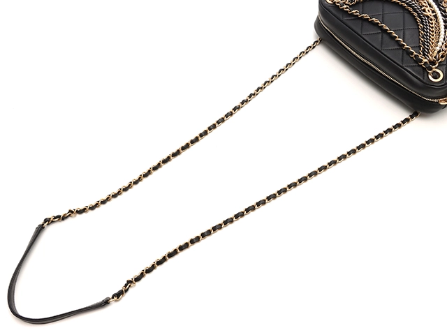 CHANEL　シャネル　マトラッセ　チェーンショルダー　ブラック／ＧＰ／ＳＶ　レザー／フェイクパール【471】Ｙ