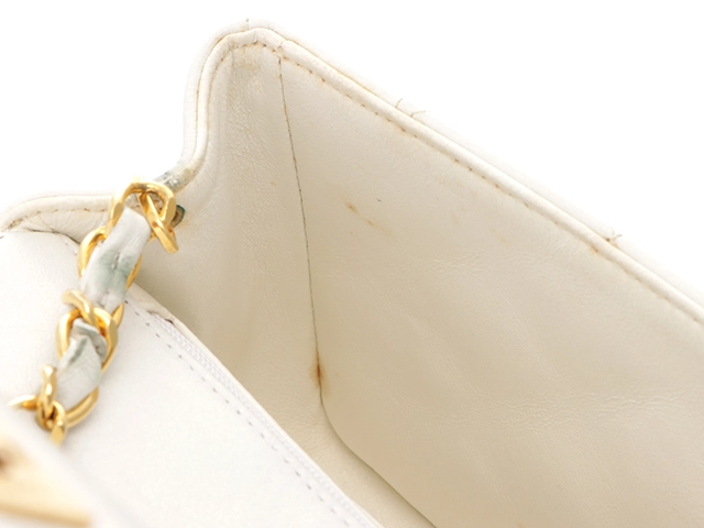 CHANEL　シャネル　ダイアナフラップ　マトラッセ　チェーンショルダー　ホワイト/GP シープ【432】2148103595059