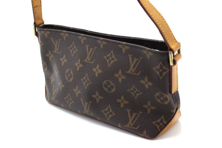 LOUIS VUITTON ルイ・ヴィトン トロター ショルダーバッグ M51240 モノグラム 【460】2148103651984  の購入なら「質」の大黒屋（公式）