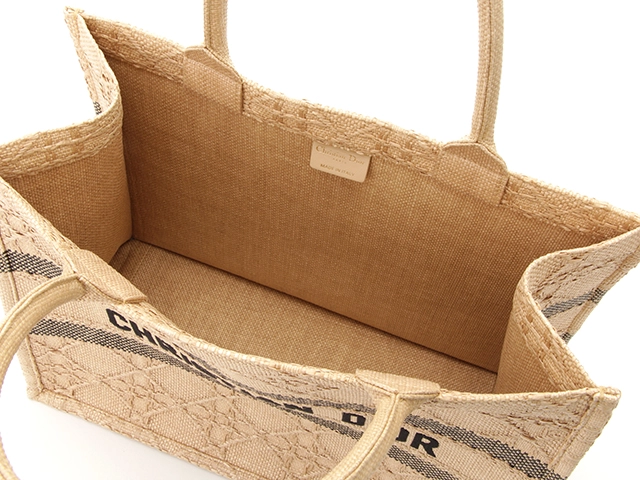 DIOR　ディオール トートバック　ブックトート ミディアムバッグ カナージュ ラフィア ナチュラル　M1296ZSQD_M925【472】AH