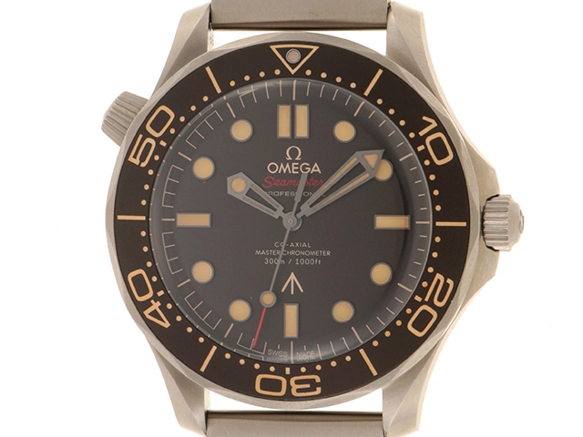 OMEGA オメガ 時計 シーマスター ダイバー300M 007リミテッドエディション 210.90.42.20.01.001 ダークブラウン文字盤 TI 自動巻き メンズ（2148103660719）M【200】