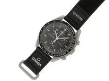 2023年正規 SWATCH スウォッチ 腕時計 OMEGA×SWATCH ムーンスウォッチ MISSION TO THE MOON SO33M100 ブラック文字盤 バイオセラミック クォーツ【472】SJ