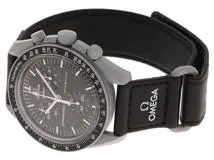 2023年正規 SWATCH スウォッチ 腕時計 OMEGA×SWATCH ムーンスウォッチ MISSION TO THE MOON SO33M100 ブラック文字盤 バイオセラミック クォーツ【472】SJ