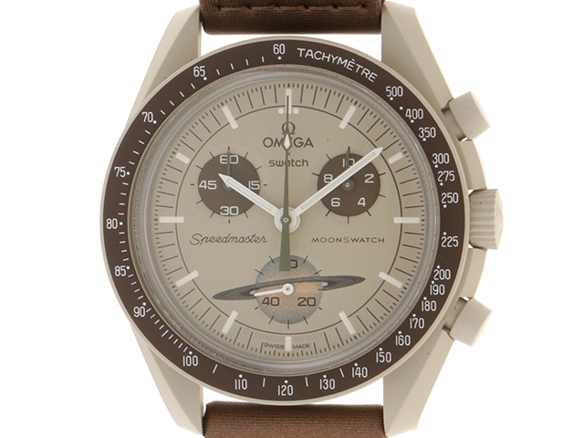 SWATCH スウォッチ 腕時計 OMEGA×SWATCH ムーンスウォッチ MISSION TO STAURN SO33T100 ベージュ文字盤 バイオセラミック クォーツ 2023年正規【472】SJ