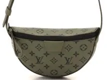 LOUIS VUITTON　ルイヴィトン　LVムーン・クロスボディ モノグラム カーキ　M23838　【472】H