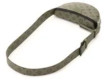 LOUIS VUITTON　ルイヴィトン　LVムーン・クロスボディ モノグラム カーキ　M23838　【472】H
