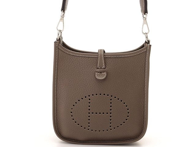 HERMES　エルメス　エヴリンアマゾンTPM　エトゥープ/　ブルーインディゴ　トリヨンクレマンス　シルバー金具　 D刻印　2019年頃【472】AH