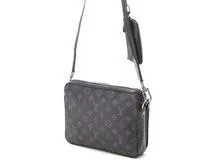 LOUIS VUITTON　ルイヴィトン　トリオ・メッセンジャー　モノグラム・エクリプス・リバース　M69443　製造番号無し【431】2148103668104