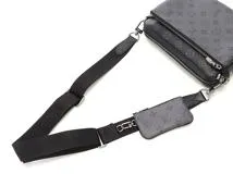 LOUIS VUITTON　ルイヴィトン　トリオ・メッセンジャー　モノグラム・エクリプス・リバース　M69443　製造番号無し【431】2148103668104