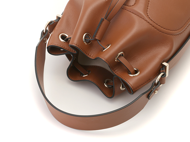 VALENTINO ヴァレンティノ Vロゴ 2WAYバッグ バケットバッグ