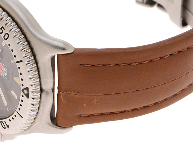 TAG Heuer プロフェッショナルモデル 腕時計　wi1111 TAG Heuer プロフェッショナルモデル 腕時計 wi1111