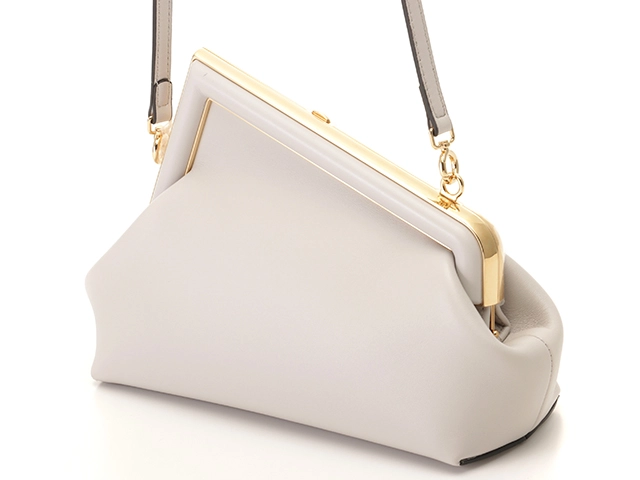 FENDI　フェンディ　ファースト　スモール　2WAY　クラッチ　ショルダーバッグ　グレー　ゴールド金具　8BP129 ABVE F1C76 【431】2143300226959
